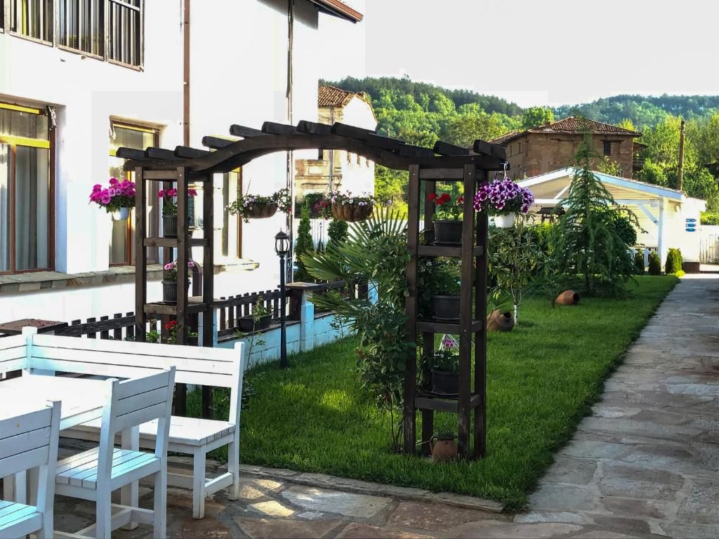 Курортные отели Hotel Bukor Shtepi Magnolia Mandrica-74